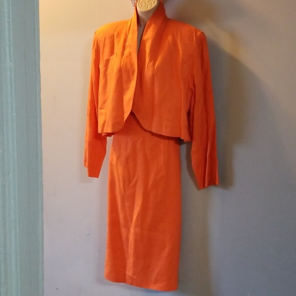 Tocca vintage orange 100% linen skirt suit